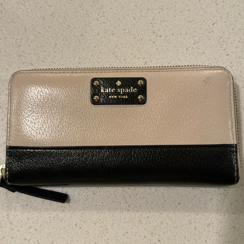 Kate Spade Morgan Colorblocked Zip around Continental wallet